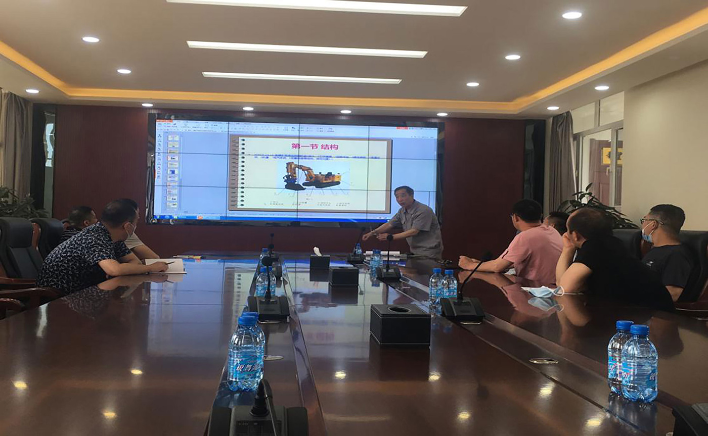 山西屯蘭礦、河南濟(jì)源煤業(yè)技術(shù)人員來我司接受實(shí)操培訓(xùn)